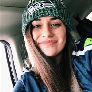 Meet your Posher, Abbie